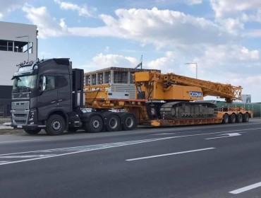 Organization of an oversized transport